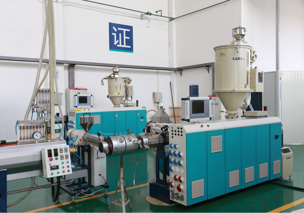 Поддръжка на едношнеков екструдер